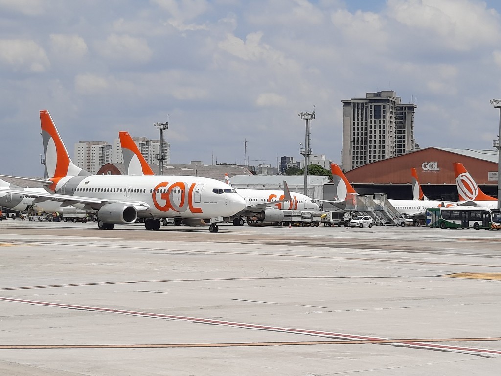 N&atilde;o ser&aacute; agora que o 737 estar&aacute; voando regularmente para o Vale do A&ccedil;o