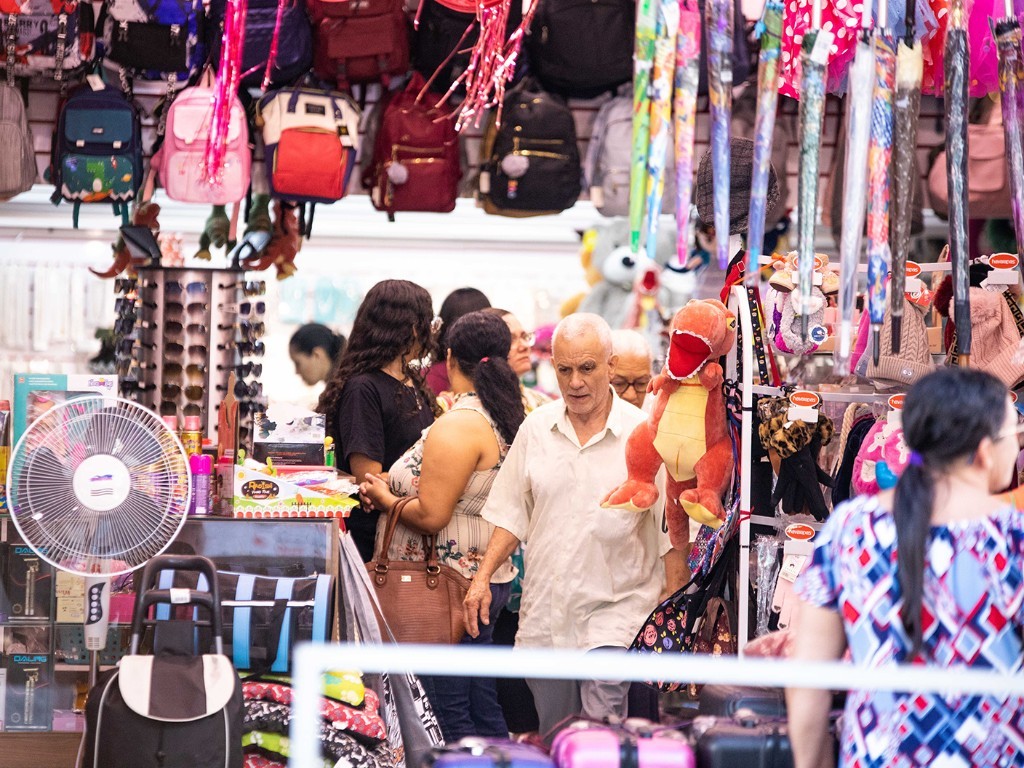 Expectativa &eacute; de ruas e lojas cheias nos pr&oacute;ximos dias. No s&aacute;bado que antecede a data, o com&eacute;rcio funcionar&aacute; at&eacute; as 16h 