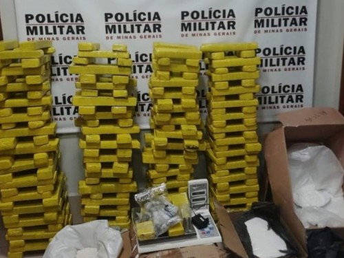 PM apreende 300 Kg de drogas em Fabriciano