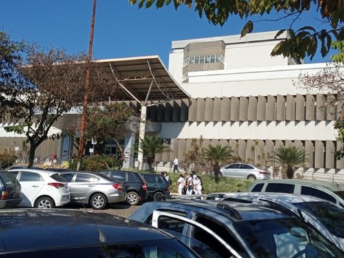 Márcio Cunha começa cobrança pelo uso do estacionamento