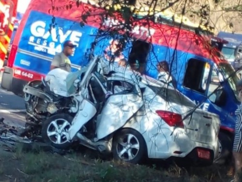 Acidente perto de Nova Era deixa quatro mortos 