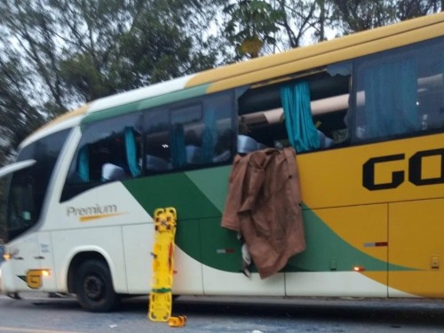 Acidente com ônibus da Gontijo deixa feridos no ES