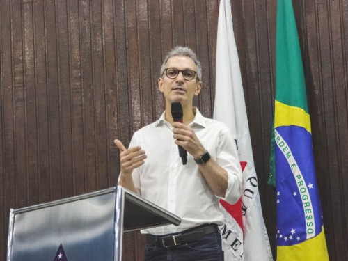 Zema visita o Vale do Aço e participa de evento da Armva