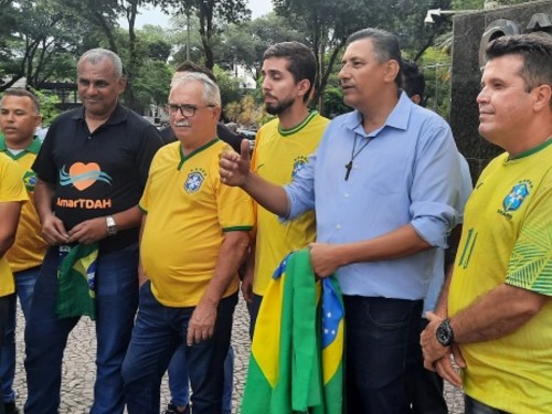 Prefeito e vereadores de Ipatinga firmam apoio à reeleição de Bolsonaro