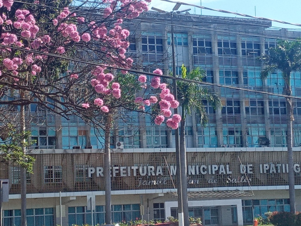 Prefeitura Municipal de Ipatinga - Prefeito anima servidores com