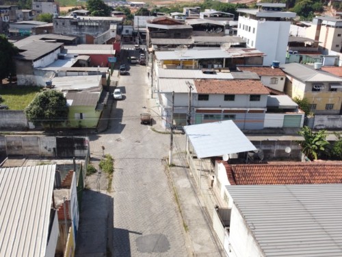 Prefeitura de Fabriciano asfalta ruas do Jardim Primavera e Melo Viana