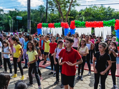 Ipatinga conclui projeto Além dos Muros da Escola