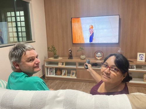 Nova parabólica digital traz inovação inclusiva para pessoas com deficiência visual