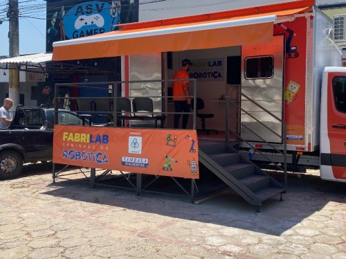 Associação alia tecnologia e sustentabilidade em projetos e cursos gratuitos