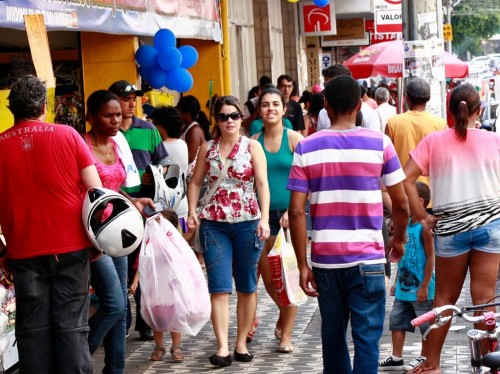 Comércio de Ipatinga terá horário especial 