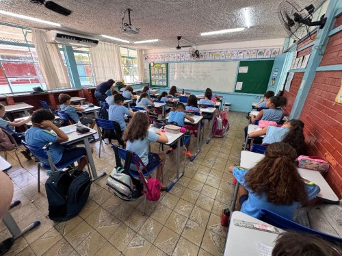 Justiça determina suspensão da greve dos professores em Ipatinga