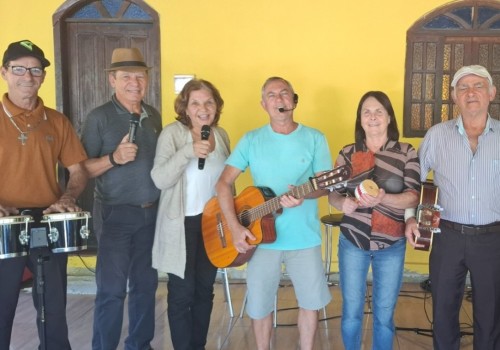 Grupo de idosos  promove Festival de Música