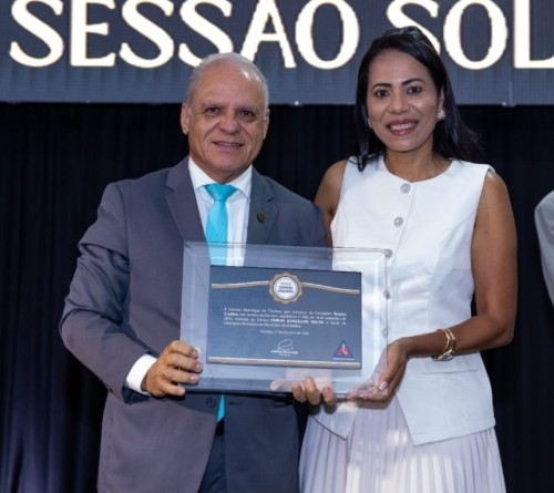 Câmara de Timóteo homenageia personalidades com comenda e  cidadania honorária