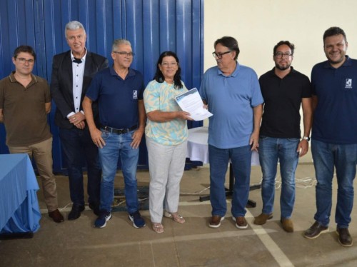 Prefeitura assina ordem de serviço para ampliação do abastecimento de água de Manhuaçu