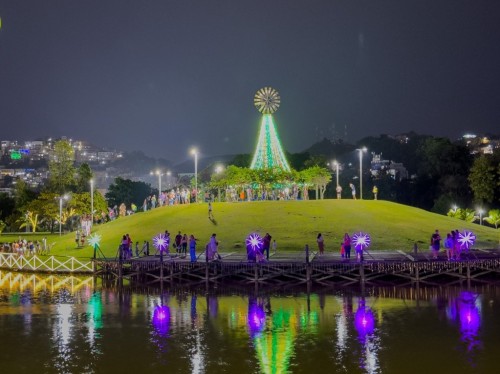 Parque Ipanema tem os últimos dias com a iluminação de Natal