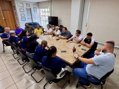 Câmara recebe Sintserpi para discutir reivindicações dos servidores municipais