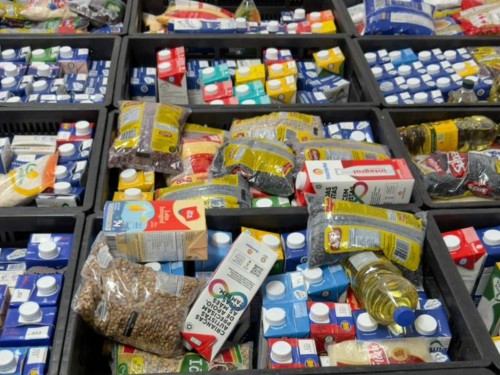 Ipatinga na Copa arrecada de alimentos na estreia do Brasil
