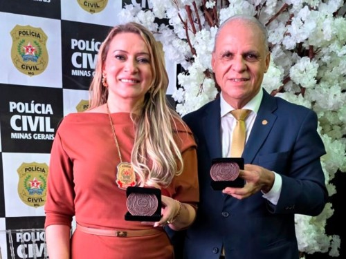 Jornalista Carlos Souto é homenageado com a Moeda Destaque 2026 da Polícia Civil