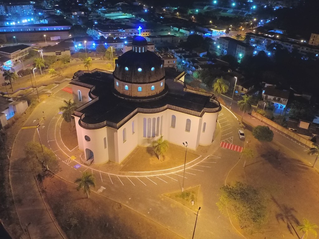 Igreja Matriz de São José, no bairro Timirim