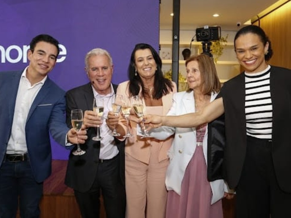 O presidente do Cartão de Todos, Altair Vilar e sua esposa Mara Vilar, referências no empreendedorismo solidário, são os primeiros alunos da Allp Home