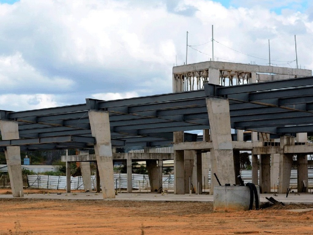 Expectativa é de retomada das obras de ampliação e adaptação do Aeroporto Coronel Altino Machado, iniciadas em 2017 e atualmente paralisadas 