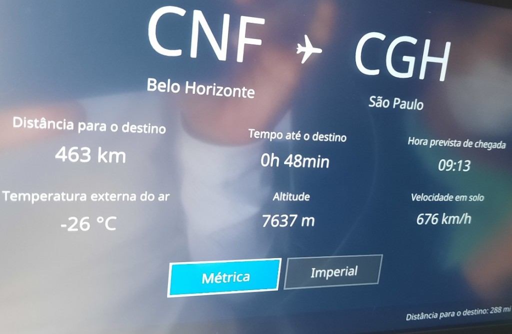 Voos com mais de 45 minutos de duração terão serviço de bordo, mas com oferta reduzida